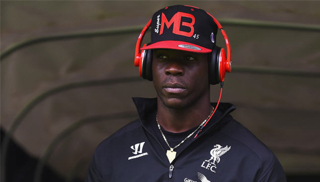 ليفربول يفكر في إنهاء عقد ماريو بالوتيلي