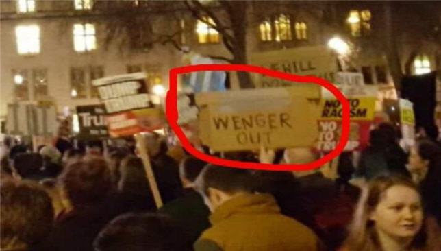 Wenger-Trump-201022201
