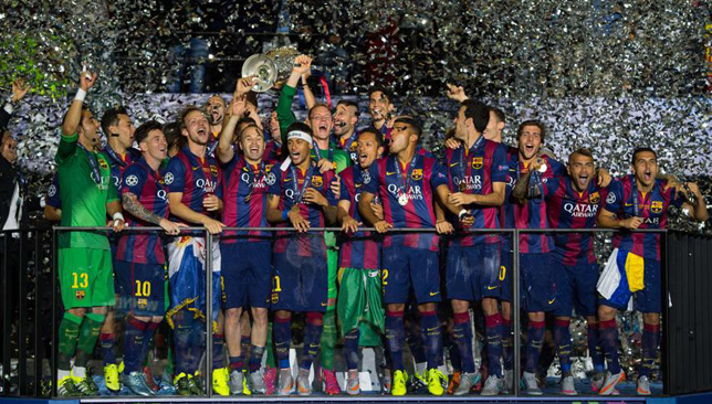 برشلونة يحمل كأس دوري الأبطال