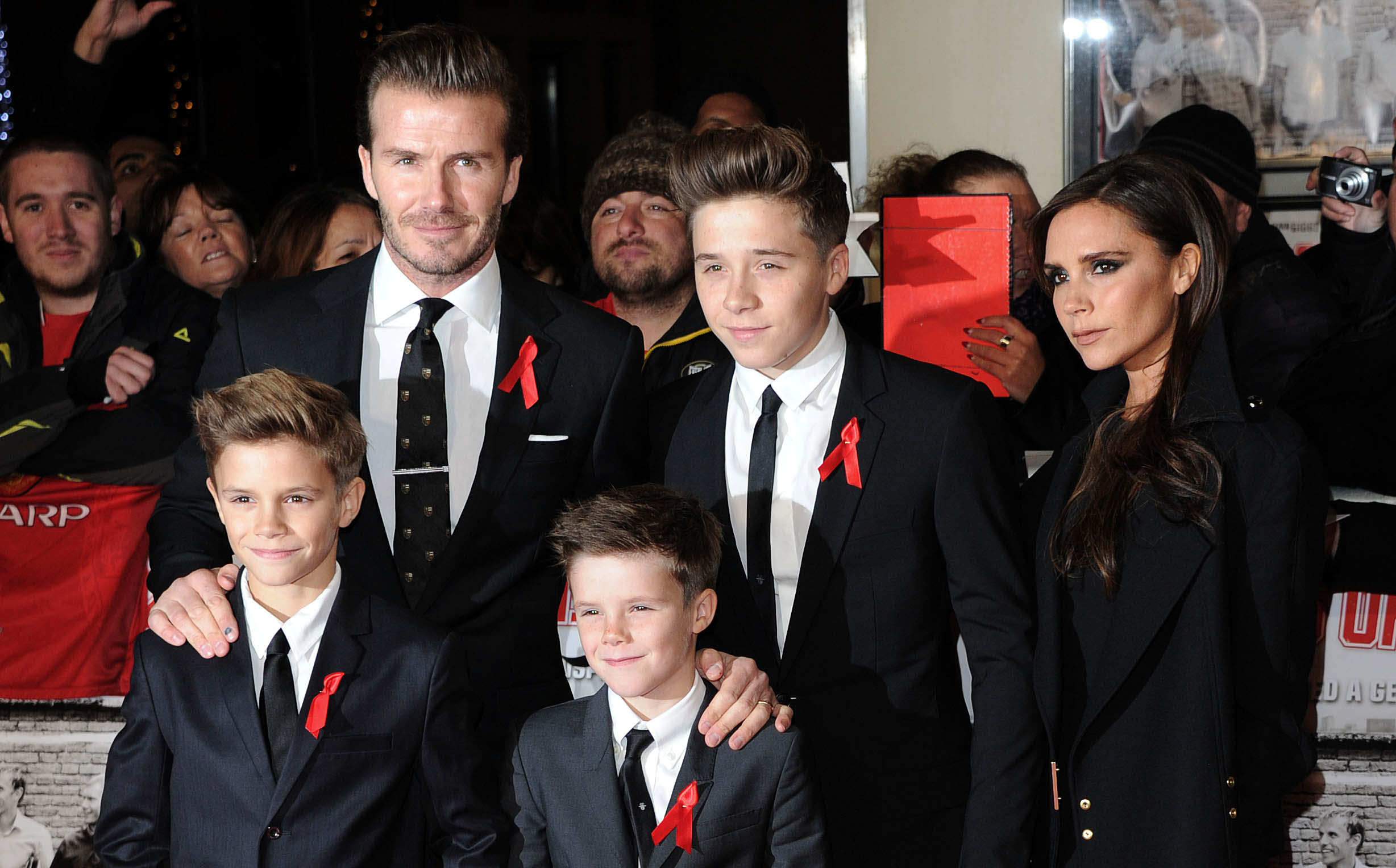 LONDON, UNITED KINGDOM - DECEMBER 01: (L-R) Romeo Beckham, David Beckham, Cruz Beckham, Brooklyn Beckham and Victoria Beckham attend the World premiere of 
