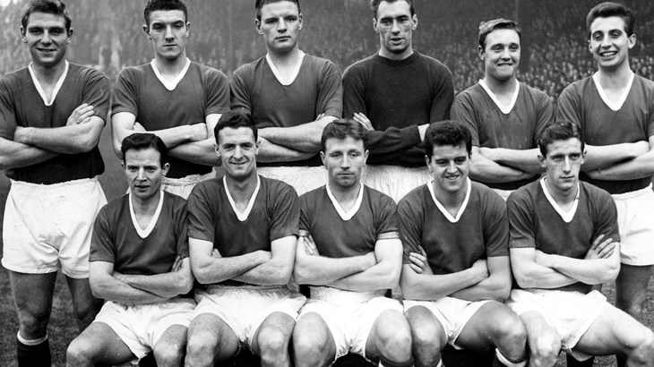 فريق مانشستر يونايتد في منتصف الخمسينات