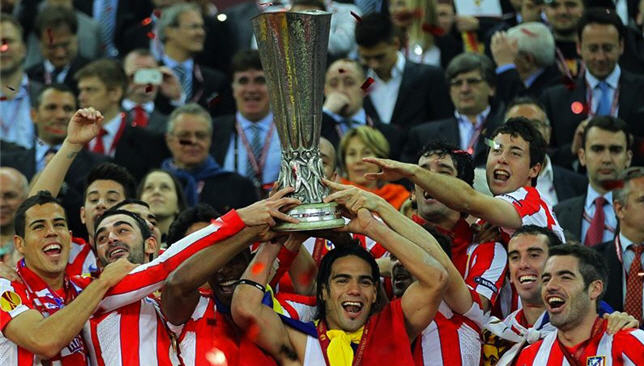 أتلتيكو مدريد يحتفل بلقب الدوري الأوروبي في عام 2011