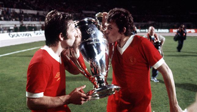 لاعبو ليفربول يحتفلون بلقب دوري أبطال أوروبا في عام 1977