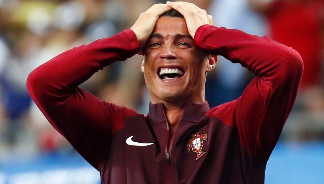 كريستيانو رونالدو يبكي في نهائي يورو 2016