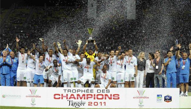 أولمبيك مارسيليا يتوج ببطولة كأس السوبر الفرنسي في عام 2011