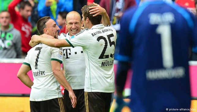 مولر وربن وريبيري والتألق في الدوري الألماني، لقطة من مباراة هانوفر فاز فيها بايرن 2- صفر 