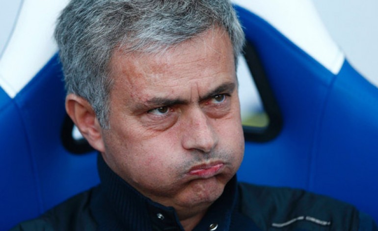 jose-mourinho-sad-angry-face-chelsea-vs-psg-vs-blanc-best-world-top-coach-manager-770x470