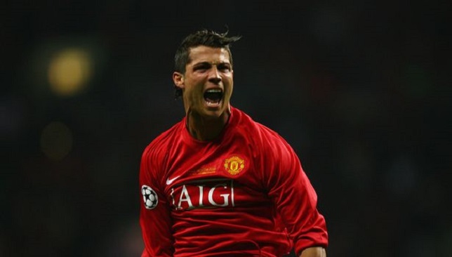 رونالدو أفضل لاعب أجنبي في تاريخ الدوري الإنجليزي سبورت 360