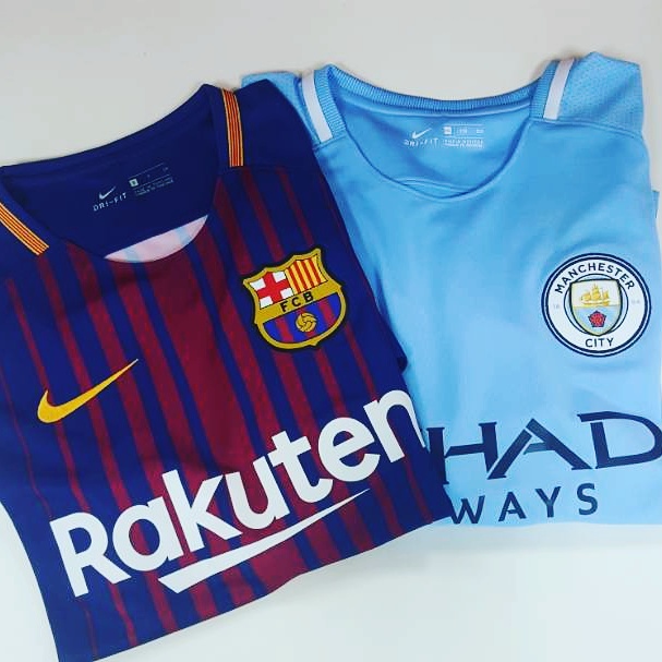 قميصي برشلونة ومانشستر سيتي للموسم الجديد