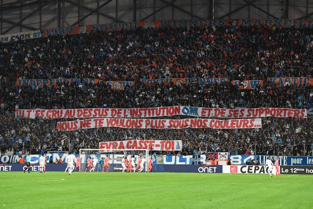 Olympique-de-Marseille-fans-hold-a-banne