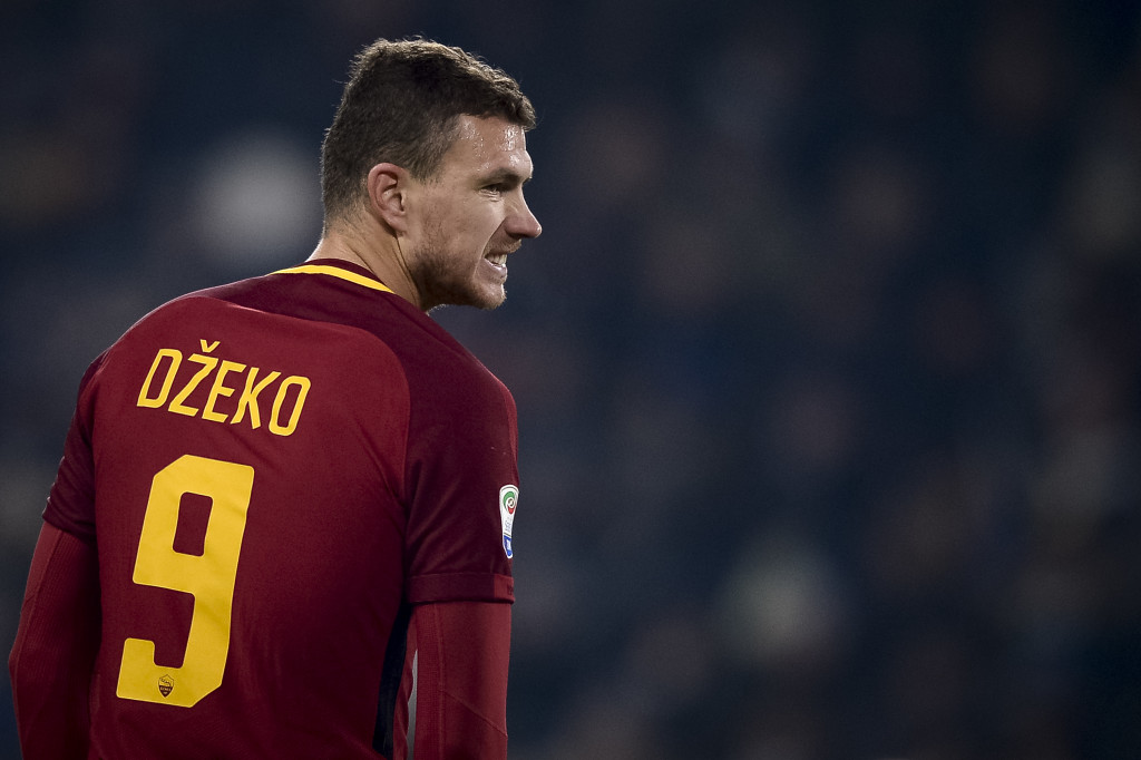 Edin Dzeko of AS Roma looks dejected during the Serie A