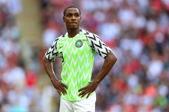 إيجالو مع منتخب نيجيريا ضد إنجلترا في مباراة ودية في يونيو الماضي