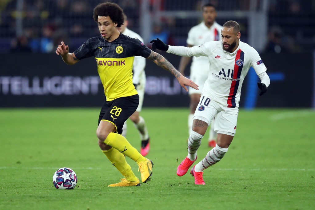 Borussia Dortmund v Paris Saint-Germain - UEFA Champions League Round of 16: First Leg