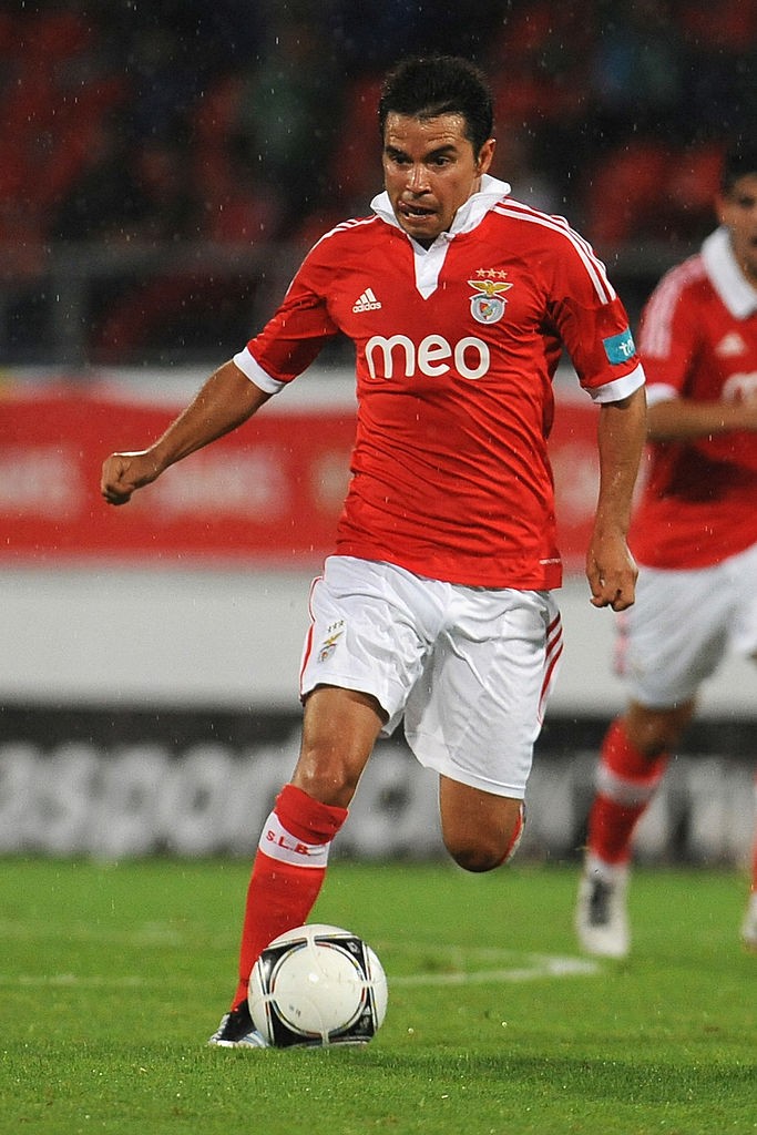 SION, SWITZERLAND - JULY 13:  Javier Fernandez Saviola of SL Benfica in action during a pre season friendly match between SL Benfica and Olympique Marseille at Estadio Tourbillon on July 13, 2012 in Sion, Switzerland.  (Photo by Valerio Pennicino/Getty Images)