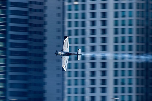 السماء الزرقاء فوقنا ميكايل براجو البطولة العالمية لسباق ريد بُل الجوي 2018 أبوظبي
