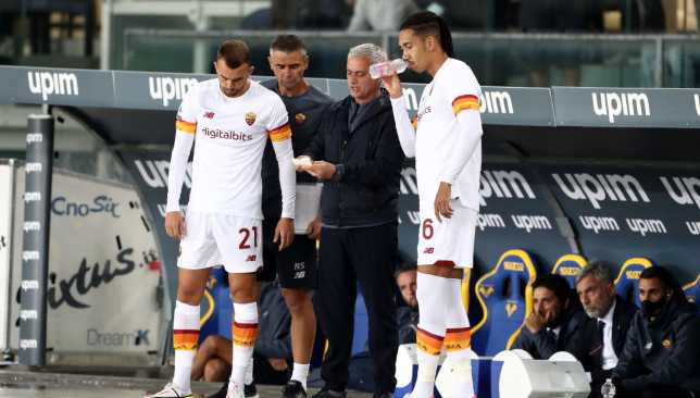أخبار الدوري الإيطالي: فيرونا يُكبد روما هزيمته الأولى في الدوري الإيطالي تحت قيادة مورينيو - سبورت 360