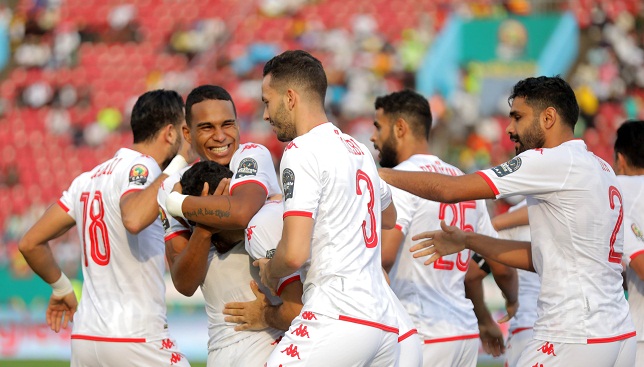 إصابة نجم الأهلي.. كورونا يجتاح منتخب تونس – سبورت 360 إصابة نجم الأهلي.. كورونا يجتاح منتخب تونس – سبورت 360
