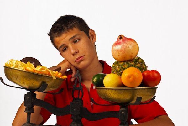 الصحه والتغذيه - أهمية النظام الغذائي الصحي في مرحلة المراهقة